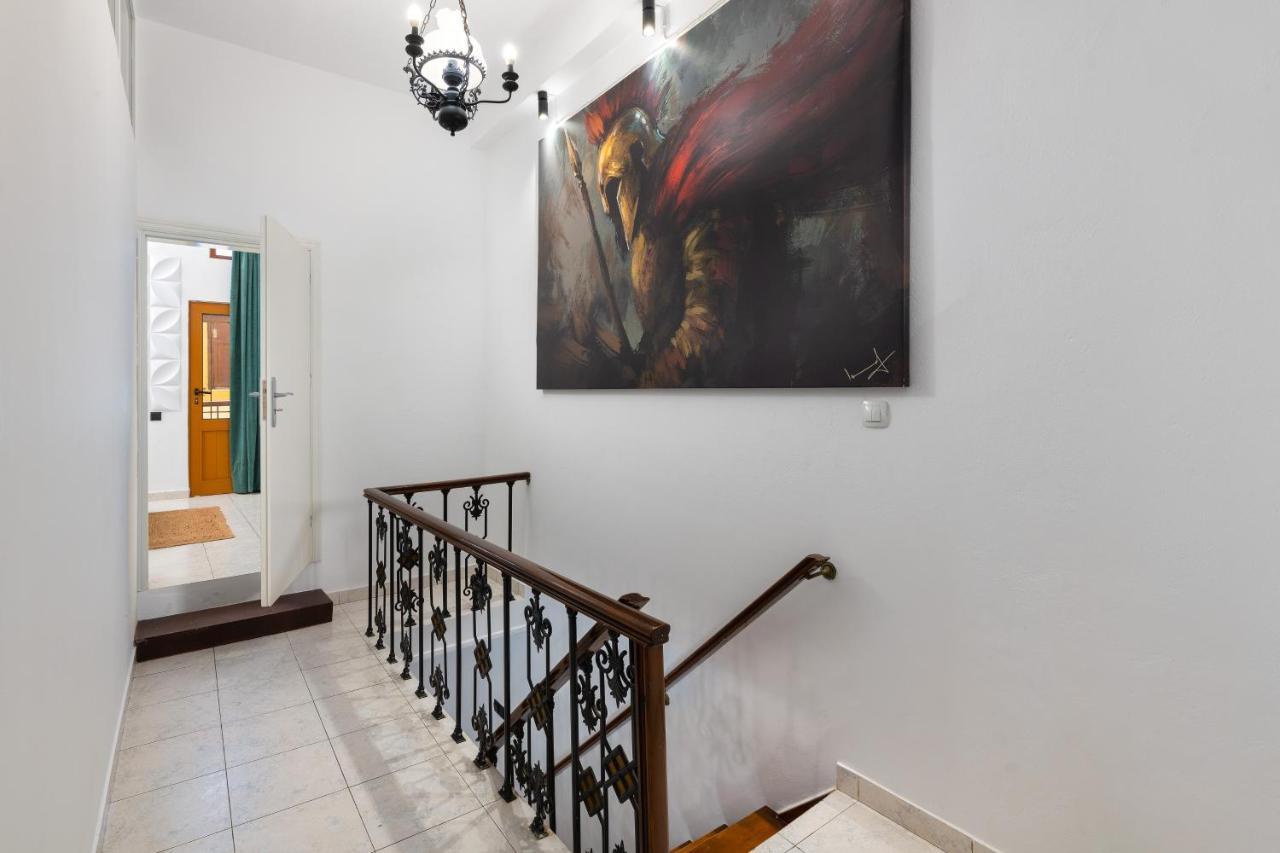 A Unique 3-4 Bedrooms House In Old Town Rhodes City 외부 사진